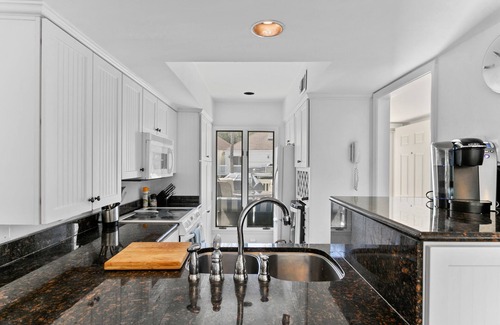 Spinnaker Beachhouses Villa | Seabrook Exclusives: 783 Spinnaker Beach Villa - Villa