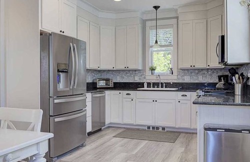 Seabrook House | Seabrook's Seaside Treasure, a 3-bedroom home!