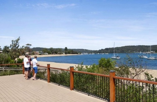 Ettalong Beach House | SEACHANGE STUDIO ETTALONG BEACH RESORT