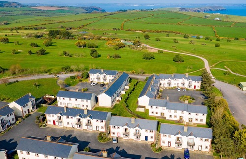 Dunmore East Ski Chalet | Seacliff Holiday Home No. 8