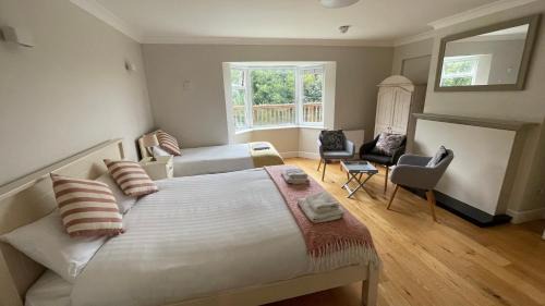 Galway House | SeaClusion Barna