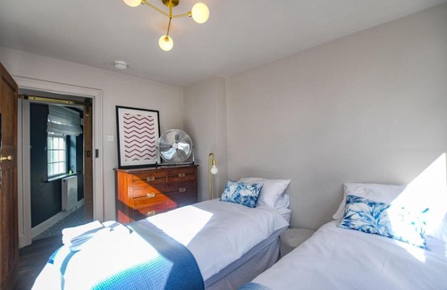 Deal House | Seaclusion by Keepers Cottages