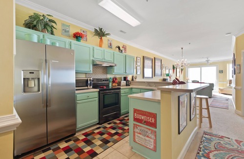 Folly Beach Condo | Seacoast 2 - Folly Happy - Ocean Views - 2 Blocks from Center Street