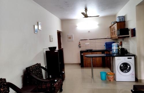 Orlim Apartment | Seacoast Retreat- Lovely 2 BHK apartment with pool