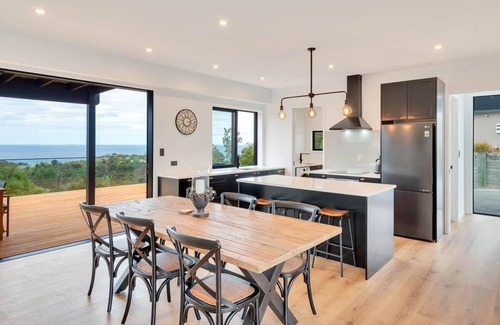 Mangawhai Heads House | Seacoast Sanctuary - Stunning holiday home with great views in premium location