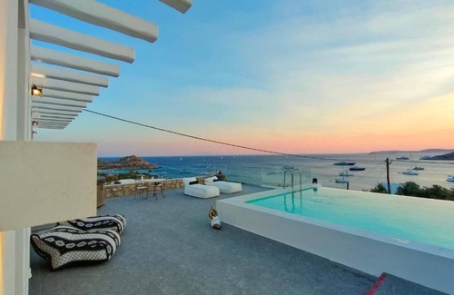 Paraga Villa | SeaCode Villas, Blue Villa