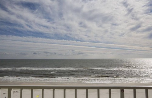 Gulf Shores Condo | Seacrest 602, adorable beach front, spectacular sunset views!