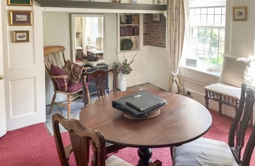 Whitby House | Seacrest Cottage