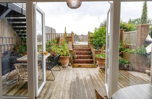 Scarborough Apartment | Seadream Luxury Hot Tub Holiday Home Homesweetholidayhomes