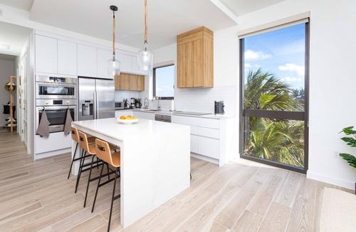 Northwest Point Condo | SeaDreams #5: Elevated Oceanfront Views w/Access to Rooftop Lounge, Pool + Heated Spa