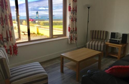 Quilty House | Seafield House at the beach
