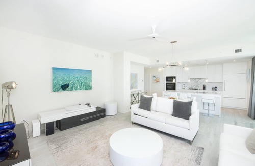 Bodden Town Condo | Seafire Residence N703