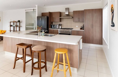Victoria House | Seaford Beach Bay View