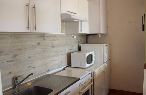 Port-la-Nouvelle Apartment | Seafront 1BR Apartment with Balcony, Parking - Sleeps 4