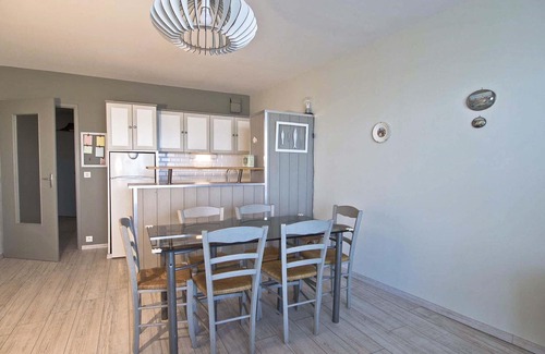La Chaume Apartment | Seafront Apartment with Terrace and Garage in Charming La Chaume, 2 Bedrooms