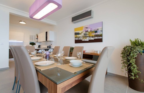 Sliema Apartment | SEAFRONT APART IN FORT CAMBRIDGE
