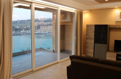 Marsaskala Apartment | Seafront Apartment 3