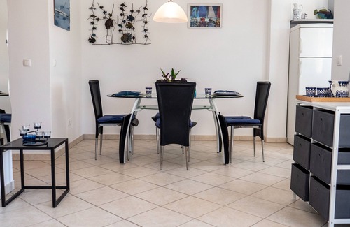 Krizna luka House | Seafront apartment w. free parking (Andro)