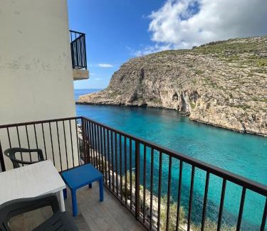 Xlendi Apartment | Seafront Apartment with Amazing Sunset View