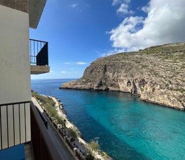 Xlendi Apartment | Seafront Apartment with Amazing Sunset View