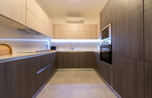 Sliema Apartment | SEAFRONT LUXURY APT WITH POOL