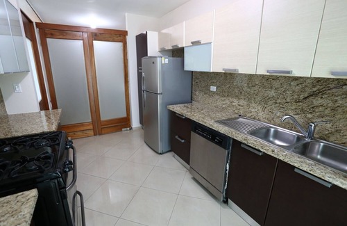La Primavera Apartment | Seafront Luxury Tower Veiramar