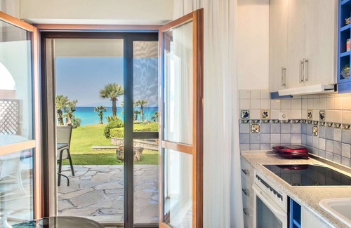 Kassandra House | Seafront Paradise Home