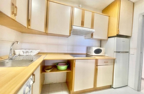 Cala Apartment | SEAFRONT PONIENTE BEACH BENIDORM R049