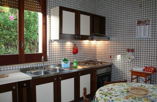 Marina di Modica House | seafront, porch, garden, air conditioning, satellite TV, internet, dog welcome