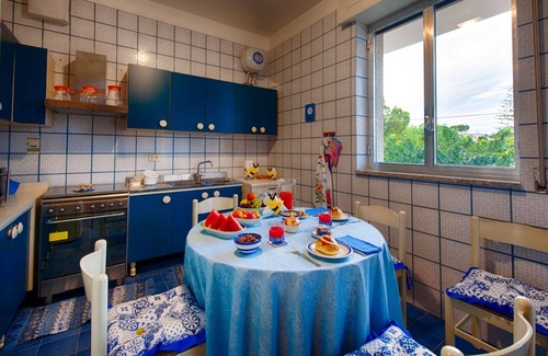 Marina di Modica House | Seafront, sea view, air conditioning, veranda, garden, 6 persons, Internet