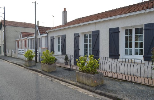 Quartier des Dunes House | Seafront villa 50 meters from the beach