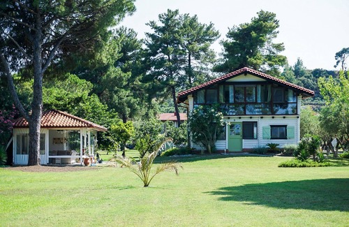 Haniotis Villa | SeaFront Villa Glaros - Pefkochori