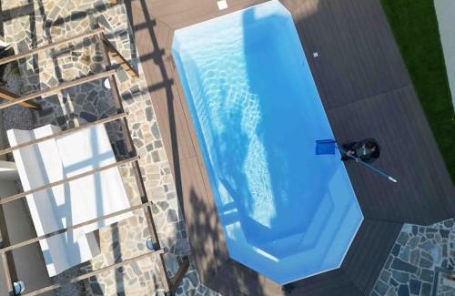 Ormos Agiou Ioannou Villa | Seafront Villa Nefeli