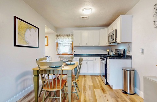 Old Orchard Beach House | Seaglass Cottage by Bayley Vacation Rentals