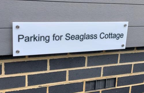 South Hayling Apartment | Seaglass Cottage, 5 mins from beach, leafy lane