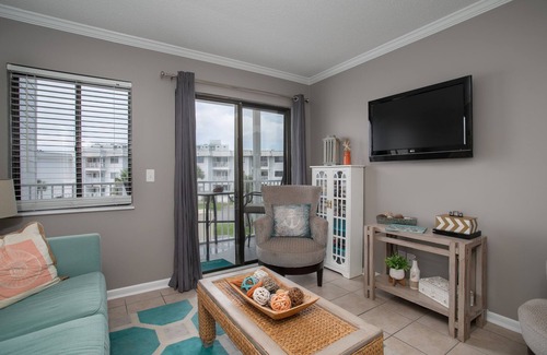 Fort Morgan Condo | SeaGlass: Professionally Remodeled Luxury 2 Bdrm w/Spa Bath with all the extras!