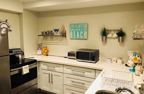 East Fort Lauderdale Apartment | Seagrape Villa Bella #3, Tropical Paradise
