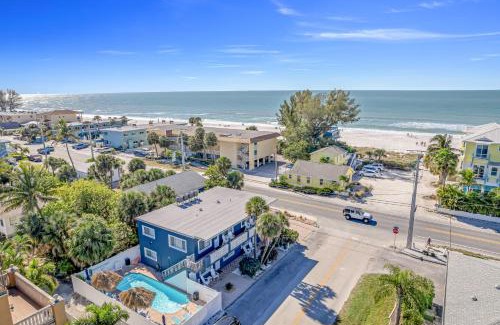 Bradenton Beach Apartment | Seagrass Sunsets