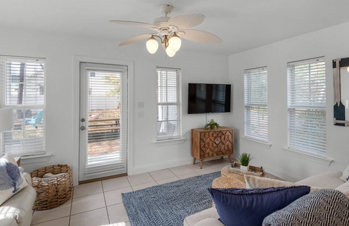 San Juan House | Seagrove Beach Cottage perfect couples & small families - .5 Miles to Beach