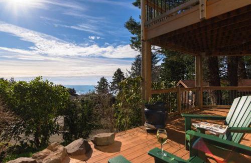 Neahkahnie Beach House | Seagrove by AvantStay Treetop Haven w Coastal Views