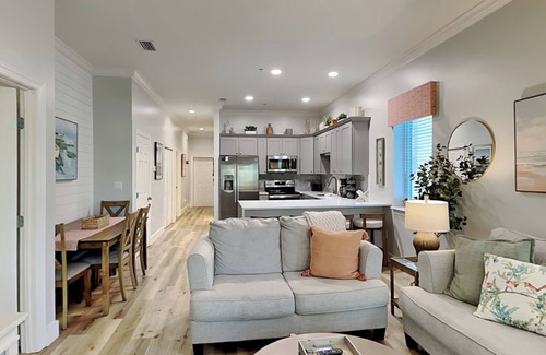 Seagrove Beach Condo | Seagrove Highlands #2305 | Luxe Condo, Close to Beach + Community Pool