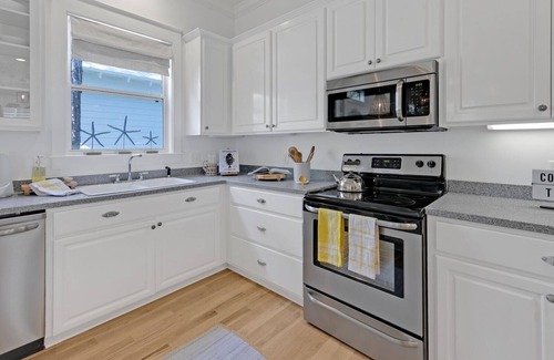 Seagrove Beach House | Seagrove's "Heavenly Sunshine" | 4BR |Sleeps 10 | Family Friendly | 2 pools