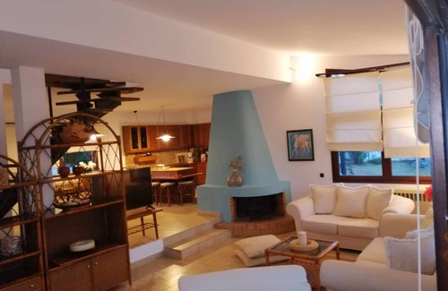 Pefkochori House | SEAGULL Spacious Villa