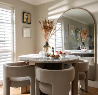 Blandford Saint Mary House | Seahaven in Sandbanks