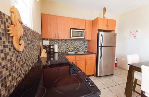 Culebra Pueblo Apartment | Seahorse Suite – Stunning Caribbean Views , Covered Terrace & Family Friendly!