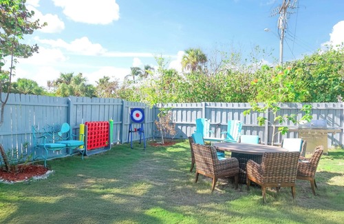 Sanibel Apartment | Seahorse Suites #3. Island Living at it's Best!