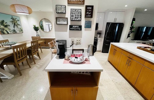 Fort Lauderdale Villa | Seahorse Villa 2 by PMI