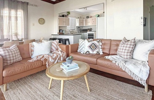 Culburra Beach House | Seakissed Beachhouse- Beachfront and Direct Beach Access