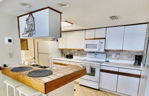 Fort Walton Beach - Destin Condo | Sealoft 101 | Beachfront/Oceanview