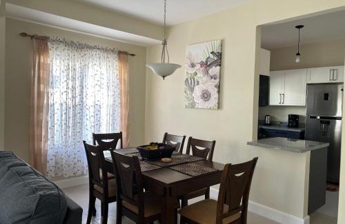 Lucea House | Seamist villa @Oceanpointe Lucea comfy 2BR w/pool gym & parking